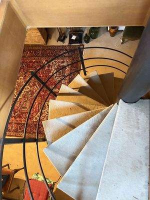 Wendeltreppe zum UG und EG