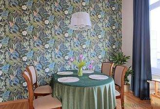 Esstisch im Wohnzimmer