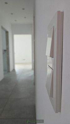 Baufortschritte - weiße Wände, Spots, Taster etc.