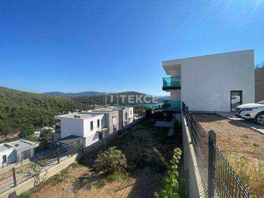 Apartment in a Complex with Private Beach in Adabükü Bodrum
