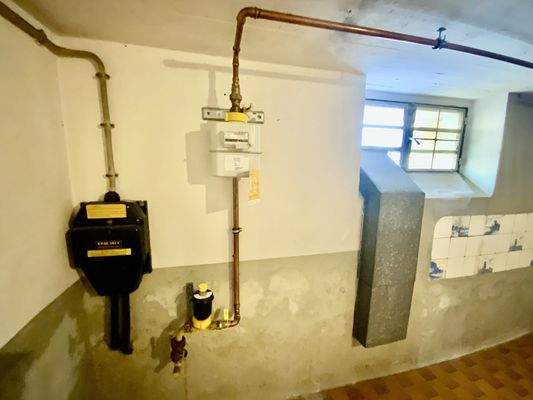 Strom- und Gasanschluss