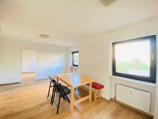 Offener Wohn- und Essbereich 