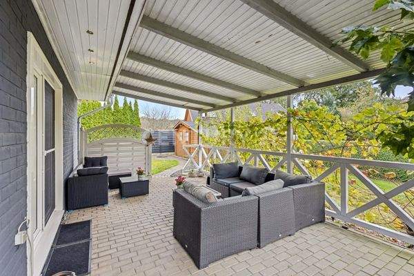 Überdachte Terrasse