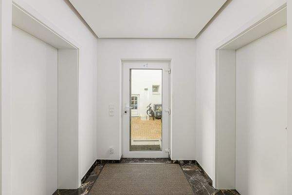 Villa Eingangsbereich 