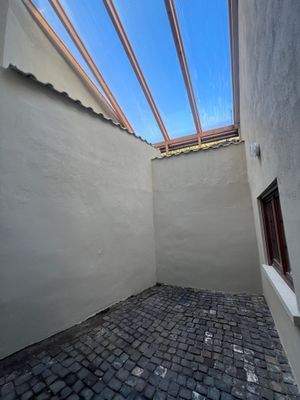 Überdachte Terrasse EG