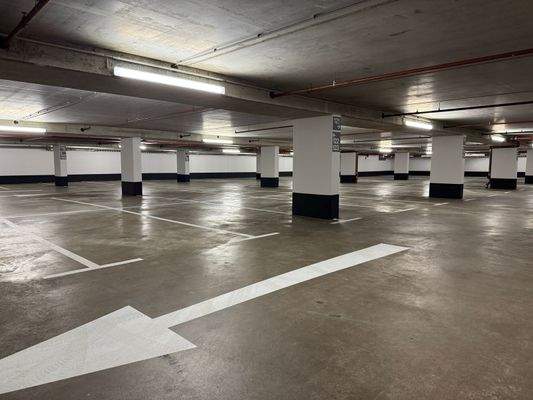 Tiefgaragenstellplätze