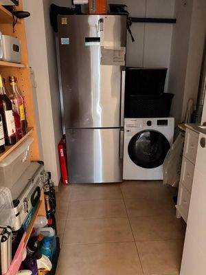 praktischer Abstellraum hinter der Küche