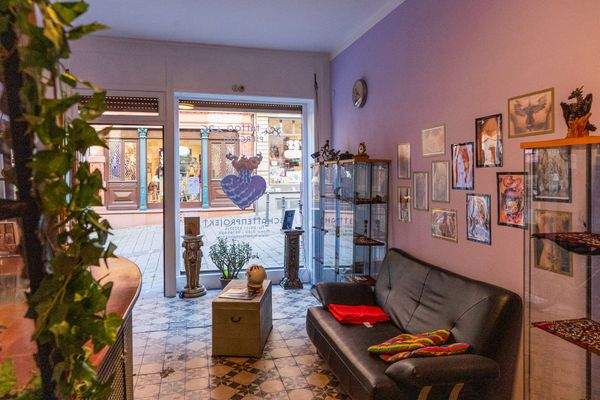 Blick aus dem Laden im Erdgeschoss