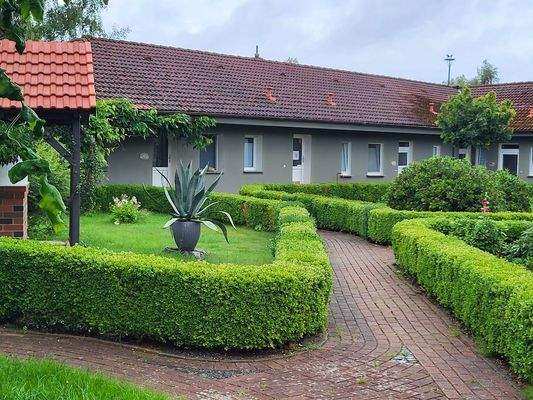 Hof Wiesengrund DAHLER Rostock | Rügen