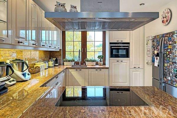 Einbauküche mit Markengeräten von Siemens