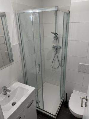 Bad - kleines Apartment OG1