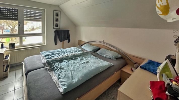 Schlafzimmer 2. OG