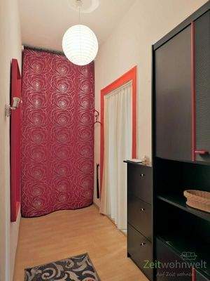 Wohnungsflur mit Stauraum