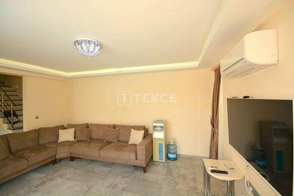 Detached 4-Bedroom Villa Near the Beach in Fethiye Akarca