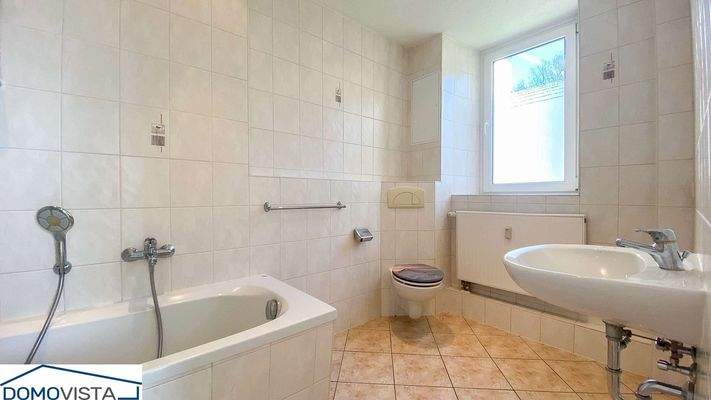 9. Beispielwohnung Badezimmer