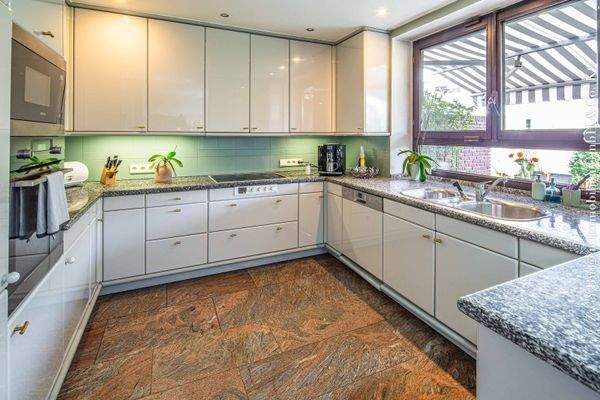 Einbauküche inklusive