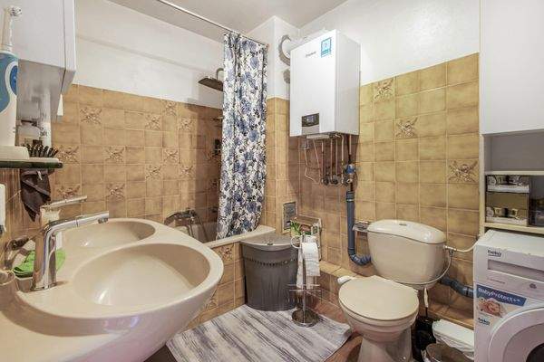 Badezimmer im Obergeschoss