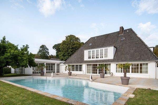 Rückansicht (Villa)