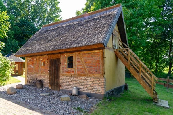 Nebengebäude mit Sauna
