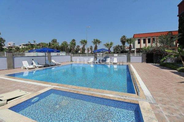 Flat with a Shared Pool Near Golf Courses in Kadriye Antalya