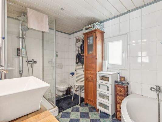 Badezimmer Ansicht II