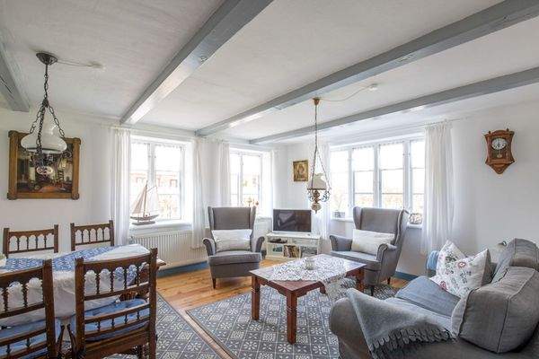 Wohnzimmer in der Einliegerwohnung - Ansicht 2