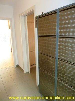 Eingangsflur 2. Ansicht.JPG