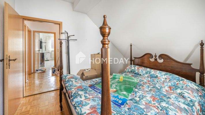 1. OG Schlafzimmer 2