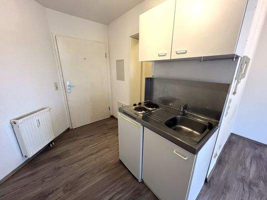 Eingangbereich u. Küche