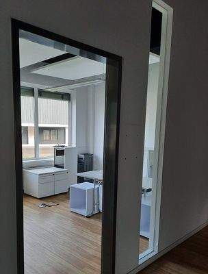 11 Büro 13 Bild 1.jpg