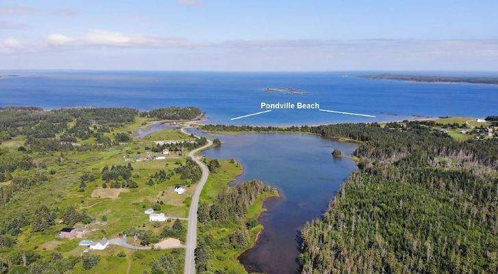 Cape Breton - Shaw Lake - 2,7 Hektar großes Grunds