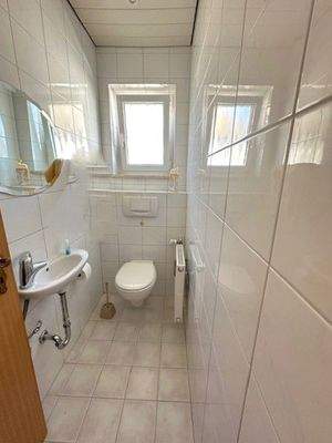 14. separates WC OG.jpg