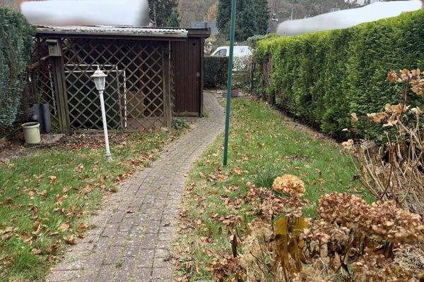 Blick auf das Carport