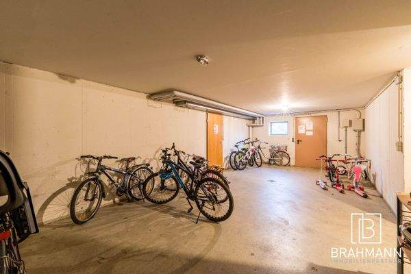 Gemeinschatsraum für Fahrräder