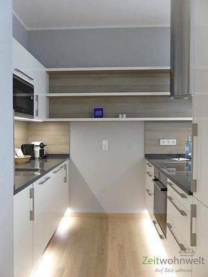 Küche mit allen Geräten