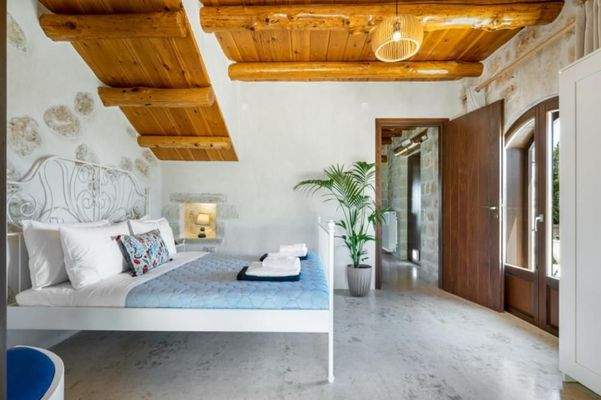 Kreta, Melidoni: Charmante möblierte Villa mit atemberaubender Aussicht zu verkaufen