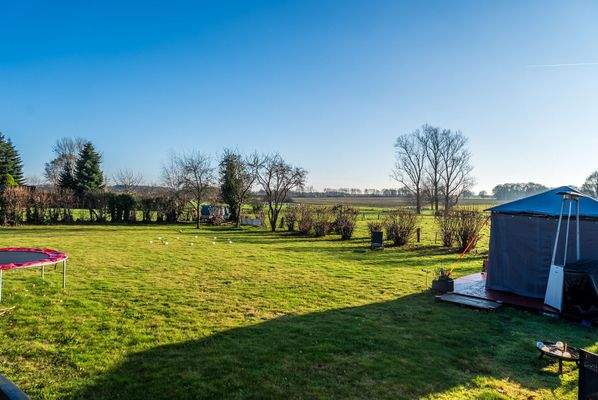 Blick in den hinteren Garten