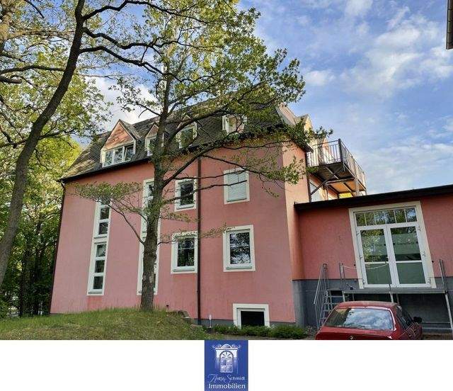 Hübsche Wohnung mit Balkon in traumhafter Höhenlage von Radebeul! - Photo 1