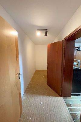 Keller mit Durchgang zurDiele (UG)