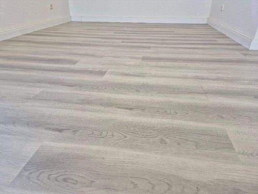 schöner Laminatboden