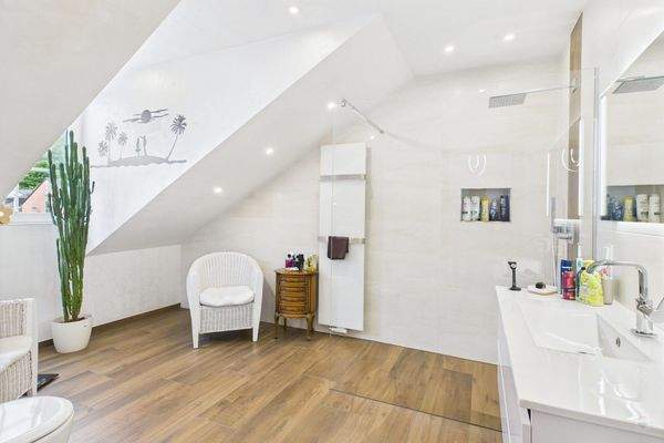 Schlossstraße 22 – 54293 Trier-Quint