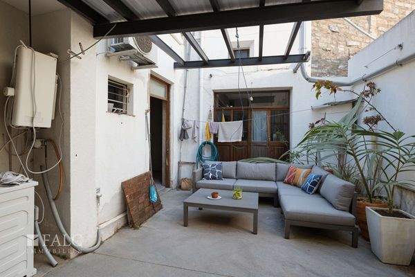 Garten - Beispiel - KI generiert