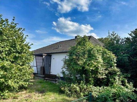 Vorgarten mit Eingangsbereich