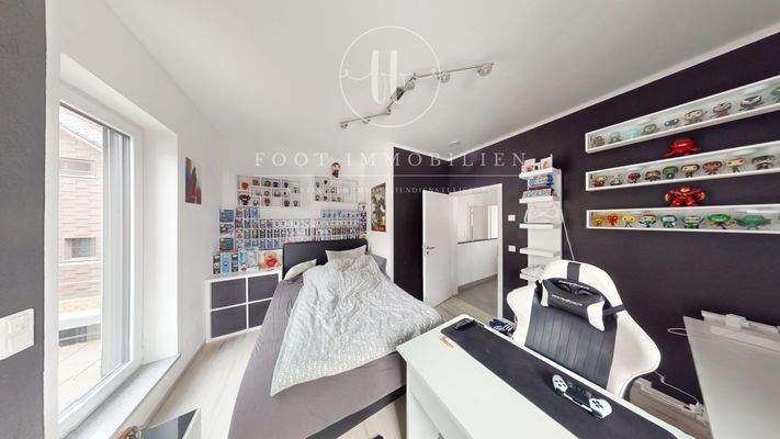 24-Zum-Schutzenberg-11182025_204639