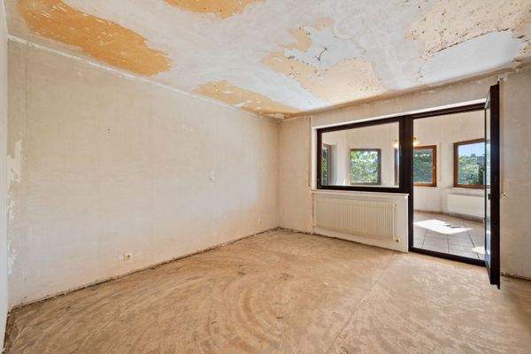 EG | Schlafzimmer, Blick auf Anbau