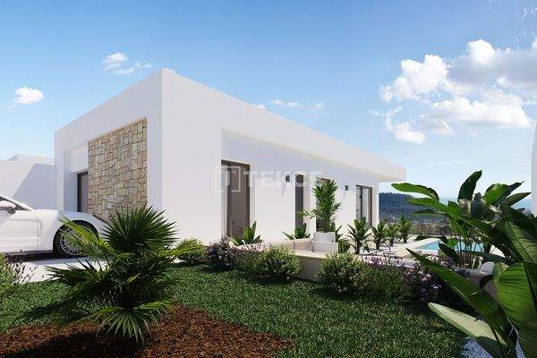 Finestrat Villas in Secure Estate Between Mountain and Sea