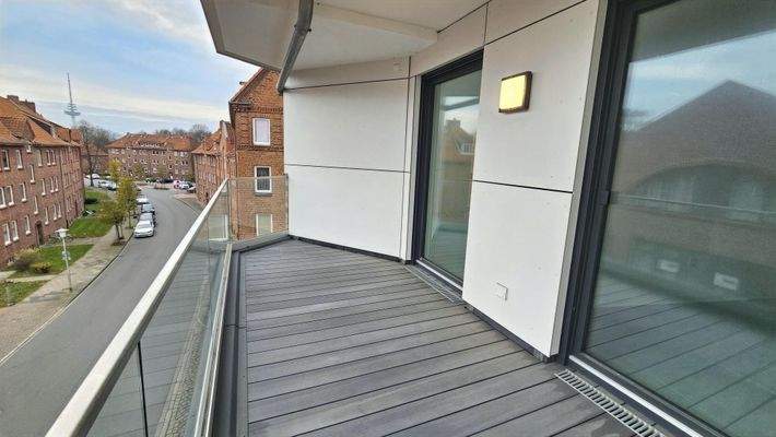 9,7 m² große Süd-Loggia