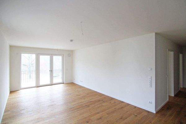 Geräumiges Wohnzimmer