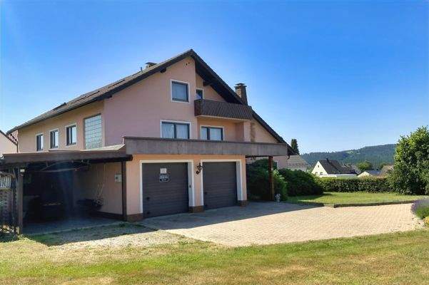 Außenansicht Garage