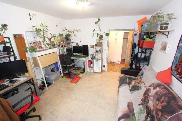 ... helles Kinderzimmer ...